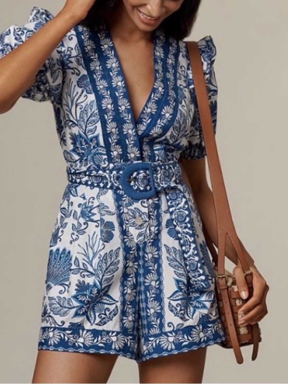 NWT Farm Rio Shell Garden Blue and White Off- White Puff Sleeve Belt Romper M